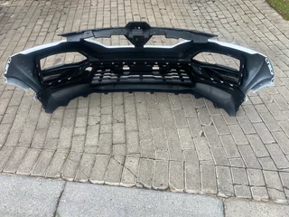 2024 RENAULT KIGER FRONT BUMPER AND GRILLES FOR SALE. IN EXCELLENT CONDITION