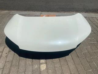 2014 HONDA CR-V BONNET HOOD FOR SALE. IN EXCELLENT CONDITION
