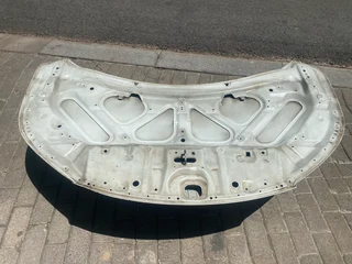 2014 HONDA CR-V BONNET HOOD FOR SALE. IN EXCELLENT CONDITION