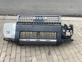 2025 TOYOTA LAND CRUISER PRADO VX-R FRONT BUMPER FOR SALE. IN EXCELLENT CONDITION