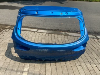 2018 HYUNDAI TUCSON TAILGATE SHELL FOR SALE. IN EXCELLENT CONDITION