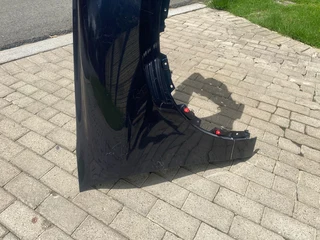 2016 PORSCHE CAYENNE RIGHT FRONT FENDER FOR SALE. IN PRISTINE CONDITION