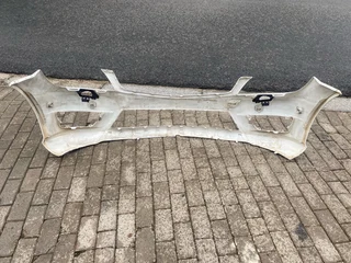 2013 MERCEDES BENZ C-CLASS W204 AMG FRONT BUMPER FOR SALE. IN EXCELLENT CONDITION