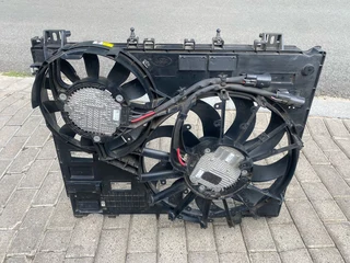 2020 RANGE ROVER SPORT L494 3.0 DIESEL RADIATOR FAN FOR SALE. IN PRISTINE CONDITION