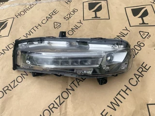 2020 FORD MUSTANG LED SPOTLIGHT LEFT SIDE FOR SALE. IN PRISTINE CONDITION