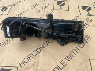 2020 FORD MUSTANG LED SPOTLIGHT LEFT SIDE FOR SALE. IN PRISTINE CONDITION