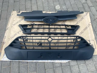 2017 Ford Transit Custom Front Bumper Grilles For Sale. In Pristine Condition