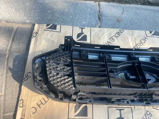 2019 FORD RANGER T8 WILDTRACK RADIATOR GRILLE FOR SALE. IN PRISTINE CONDITION