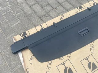 2017 VW TOUAREG PARCEL SHELF FOR SALE. IN PRISTINE CONDITION