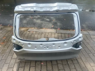 2024 Nissan Magnite Tailgate Shell For Sale. In Pristine Condition