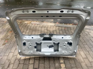 2024 NISSAN MAGNITE TAILGATE SHELL FOR SALE. IN PRISTINE CONDITION