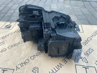 2020 VW TIGUAN R-LINE FULL LED HEADLIGHT LEFT SIDE FOR SALE. IN PRISTINE CONDITION
