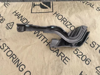 2024 GWM P-SERIES BONNET HINGE RIGHT SIDE FOR SALE. IN PRISTINE CONDITION