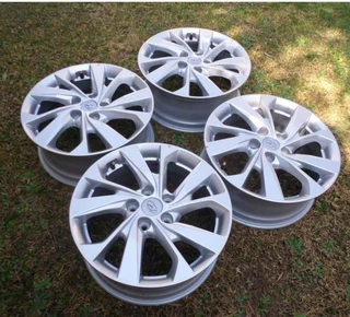 2018 Hyundai Tucson 17 Inch Mag Rims For Sale. In Pristine Condition