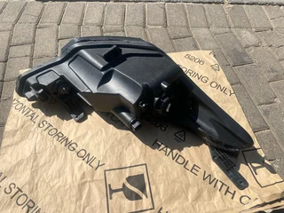 2019 HYUNDAI I20 HEADLIGHT LEFT SIDE FOR SALE. IN PRISTINE CONDITION