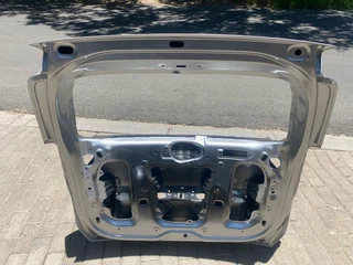 2020 HONDA BR-V TAILGATE SHELL FOR SALE. IN EXCELLENT CONDITION