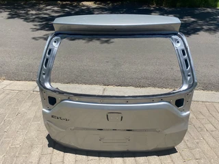 2020 HONDA BR-V TAILGATE SHELL FOR SALE. IN EXCELLENT CONDITION