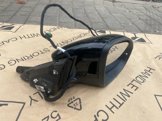 2023 VW T-ROC ELECTRONIC AUTO-FOLD DOOR MIRROR RIGHT SIDE FOR SALE