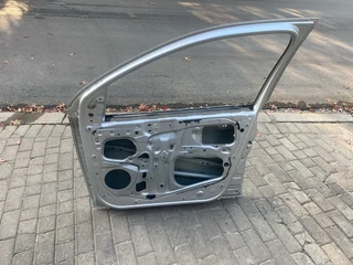 2019 TOYOTA ETIOS RIGHT FRONT DOOR SHELL FOR SALE. IN EXCELLENT CONDITION