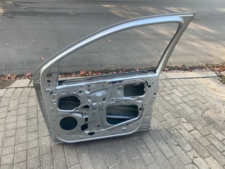 2019 TOYOTA ETIOS RIGHT FRONT DOOR SHELL FOR SALE. IN EXCELLENT CONDITION