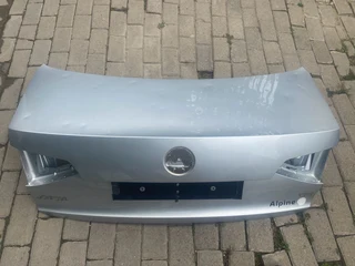 2017 VW JETTA BOOTLID FOR SALE. IN EXCELLENT CONDITION