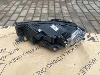 2022 VW T-CROSS R-LINE XENON HEADLIGHT RIGHT SIDE FOR SALE. IN PRISTINE CONDITION