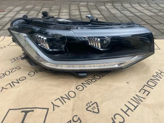 2022 VW T-CROSS R-LINE XENON HEADLIGHT RIGHT SIDE FOR SALE. IN PRISTINE CONDITION