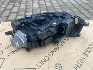 2022 VW T-CROSS R-LINE XENON HEADLIGHT RIGHT SIDE FOR SALE. IN PRISTINE CONDITION