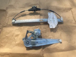 2022 KIA PICANTO RIGHT FRONT AND REAR DOORS WINDOW MECHANISM FOR SALE. IN PRISTINE CONDITION