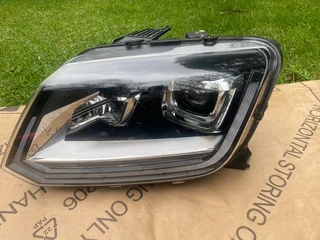 2021 Vw Amarok Xenon Headlight Left Side For Sale. In Excellent Condition