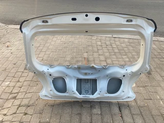 2024 SUZUKI SWIFT TAILGATE SHELL FOR SALE. IN EXCELLENT CONDITION