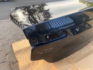2020 VOLVO S90 BOOTLID SHELL FOR SALE. IN PRISTINE CONDITION