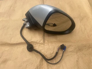 2017 Vw Touareg Electronic Auto-fold Door Mirror With Camera Right Side For Sale