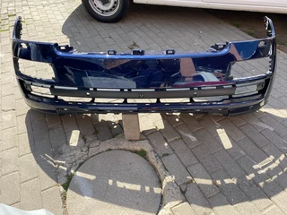 2017 Range Rover Vogue L405 Front Bumper For Sale. In Pristine Condition