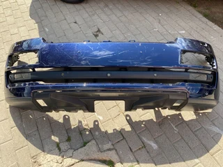 2017 RANGE ROVER VOGUE L405 FRONT BUMPER FOR SALE. IN PRISTINE CONDITION
