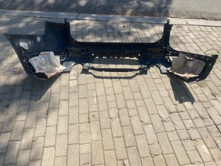 2016 RANGE ROVER SPORT REAR BUMPER FOR SALE. IN PRISTINE CONDITION