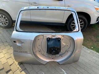 2012 Toyota Rav 4 Tailgate And Biddings For Sale. In Pristine Condition