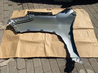 2022 LEXUS LX570 RIGHT FRONT FENDER FOR SALE. IN PRISTINE CONDITION