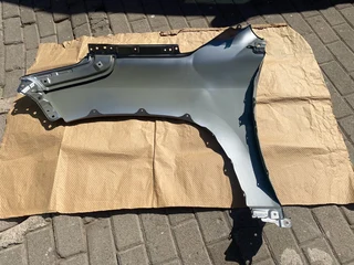 2022 LEXUS LX570 RIGHT FRONT FENDER FOR SALE. IN PRISTINE CONDITION