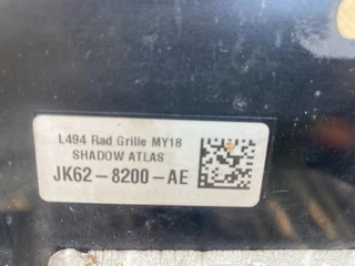 2020 RANGE ROVER SPORT RADIATOR GRILLE FOR SALE. IN PRISTINE CONDITION