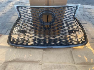 2020 Lexus Nx300 F-sport Radiator Grille For Sale. In Pristine Condition