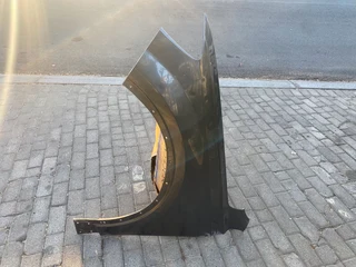 2023 Audi Q7 Left Front Aluminium Fender For Sale. In Excellent Condition