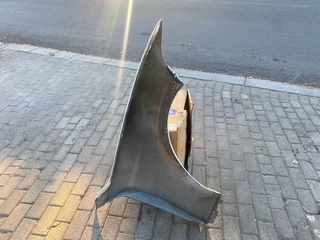 2018 BMW 1 SERIES F20 LEFT FRONT FENDER FOR SALE. IN EXCELLENT CONDITION