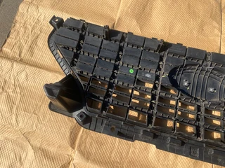 2024 HYUNDAI VENUE RADIATOR GRILLE FOR SALE. IN PRISTINE CONDITION