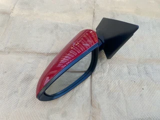 2024 HYUNDAI I20 GRAND ELECTRONIC AUTO-FOLD DOOR MIRROR LEFT SIDE FOR SALE. IN PRISTINE CONDITION