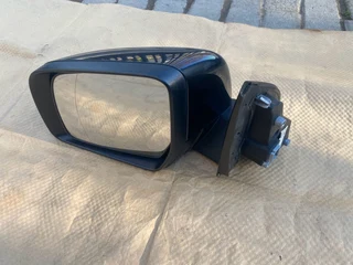 2014 FORD RANGER T6 ELECTRONIC AUTO-FOLD DOOR MIRROR LEFT SIDE FOR SALE. IN PRISTINE CONDITION