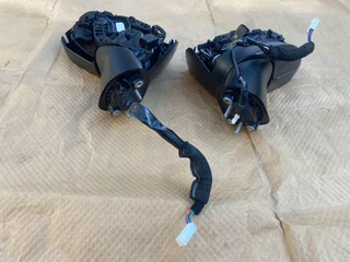 2024 MAZDA 2 ELECTRONIC AUTO-FOLD DOOR MIRROR SHELLS FOR SALE. IN PRISTINE CONDITION