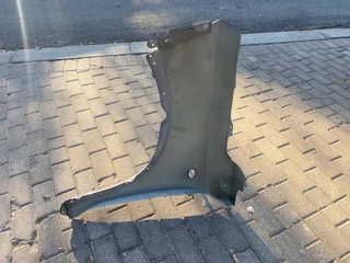 2021 SUZUKI VITARA RIGHT FRONT FENDER FOR SALE. IN EXCELLENT CONDITION