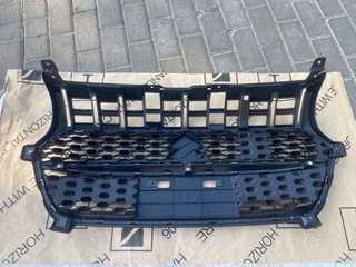 2024 SUZUKI SWIFT FRONT BUMPER GRILLE FOR SALE. IN PRISTINE CONDITION