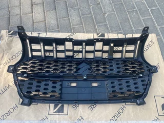 2024 SUZUKI SWIFT FRONT BUMPER GRILLE FOR SALE. IN PRISTINE CONDITION